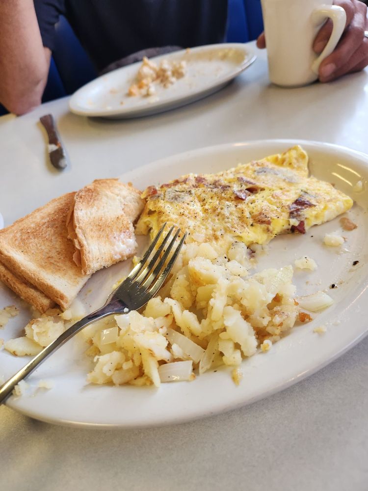 HIGHSPIRE DINER 43 Photos & 70 Reviews 255 2nd St, Highspire