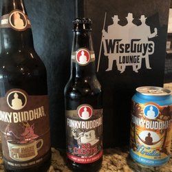 WiseGuys Lounge
