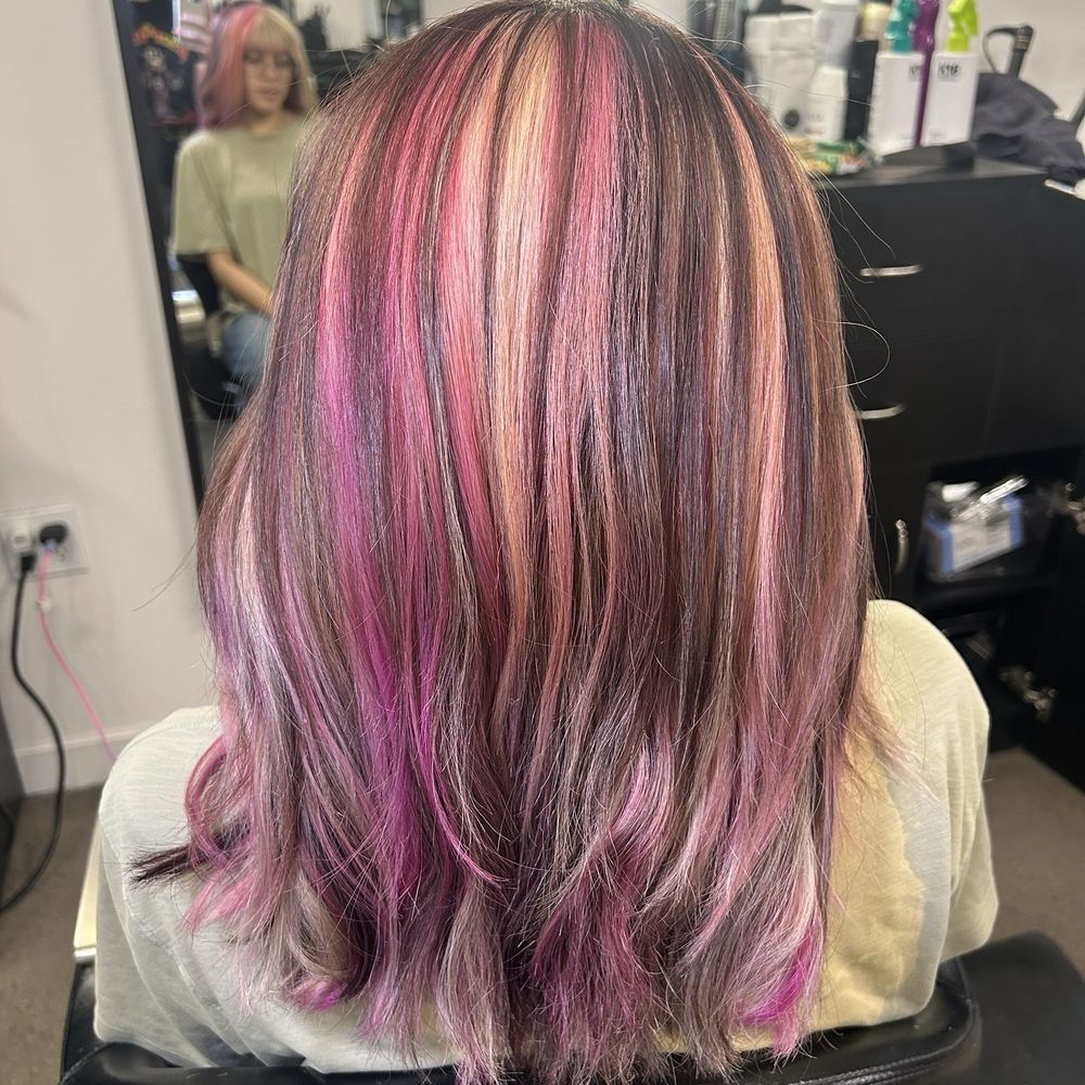 Salon D'Shayn - Neapolitan hair by Nadine - Hair Salons Near Me - Phoenix, Arizona Salon D'Shayn - Neapolitan hair by Nadine - Hair Salons Near Me - Phoenix, Arizona