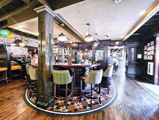 Wexford, Savannah's Irish Pub by null
