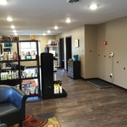 Minneota Veterinary Clinic - Renovated lobby.