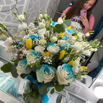 Black Orchid Flowers - Beautiful bouquet - Florists Near Me - Beverly Hills, California Black Orchid Flowers - Beautiful bouquet - Florists Near Me - Beverly Hills, California