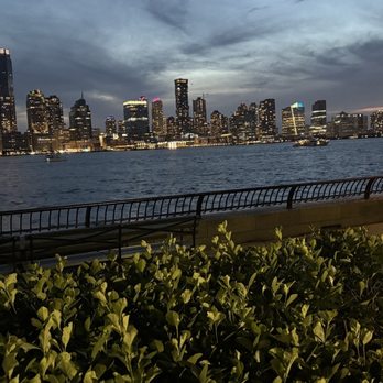 Mezze on the River - Seafood Near Me - New York, New York