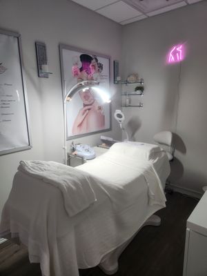 LUXE Body Sculpts Med Spa