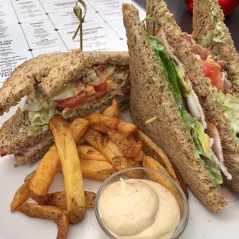 Café Maxwell - Gastropubs Near Me - Amsterdam, New Hampshire Café Maxwell - Gastropubs Near Me - Amsterdam, New Hampshire