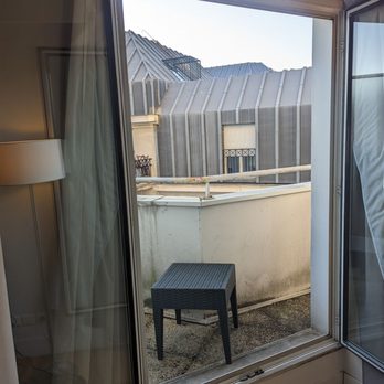 Citadines Bastille Marais Paris - Patio - Hotels Near Me - Paris, 75