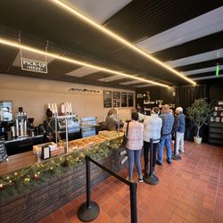 The Little Cake Bakery & Cafe - Inside