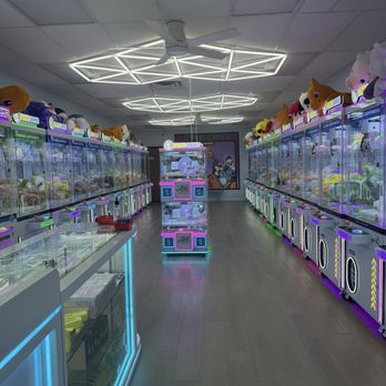 Crane Games - Arcades Near Me - Aurora, Colorado