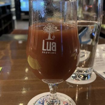 Lua Brewing - Strawberry Daiquiri Seltzer - Breweries Near Me - Des Moines, Iowa Lua Brewing - Strawberry Daiquiri Seltzer - Breweries Near Me - Des Moines, Iowa