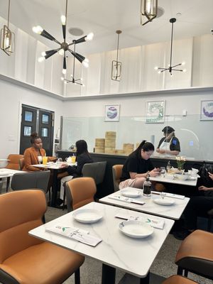 Yeh’s Bao Chinese Restaurant,Fusion Food 中餐厅 by null