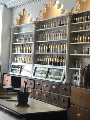 Stabler-Leadbeater Apothecary Museum by null