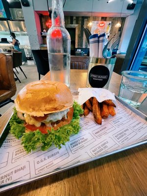 Gordon Ramsay Burger by null