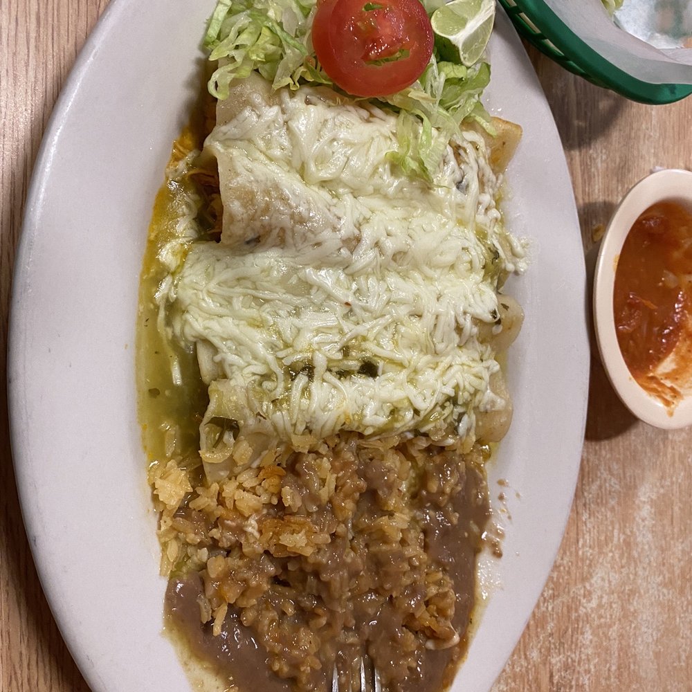 El Mana Taqueria - Enchiladas Verdes - Mexican Near Me - Houston, Texas El Mana Taqueria - Enchiladas Verdes - Mexican Near Me - Houston, Texas