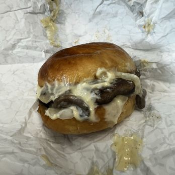 Lucky's Drive-In - mushroom burger - Burgers Near Me - Sacramento, California Lucky's Drive-In - mushroom burger - Burgers Near Me - Sacramento, California