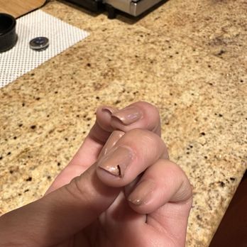 Tips Tailored Nails - Nail Salons Near Me - Northbrook, Illinois