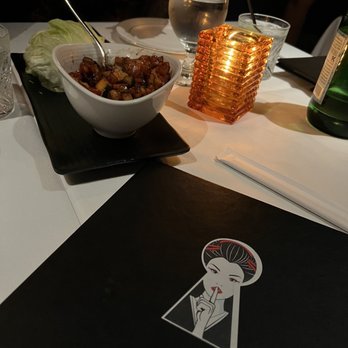 Sei Less - Chicken Lettuce Wrap - Chinese Near Me - New York, New York Sei Less - Chicken Lettuce Wrap - Chinese Near Me - New York, New York