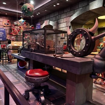 Mario Kart Bowsers Challenge - Amusement Parks Near Me - Universal City, California