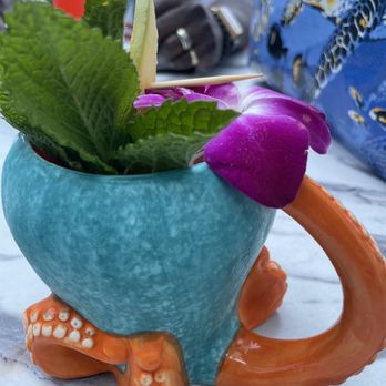 Lola Bar Miami - Food, drinks, and music - Cocktail Bars Near Me - Miami, Florida Lola Bar Miami - Food, drinks, and music - Cocktail Bars Near Me - Miami, Florida