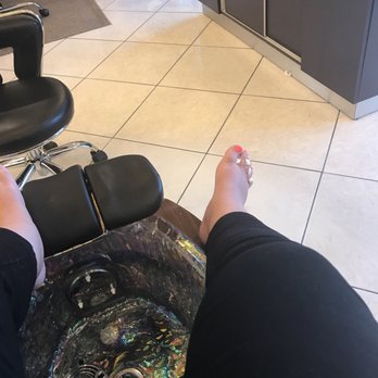 ProfessioNails & Spa - The shitty pedi I received from the horrible Mary - Day Spas Near Me - San Jacinto, California