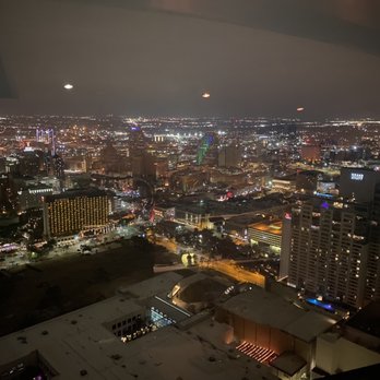 Chart House - The view - Seafood Near Me - San Antonio, Texas