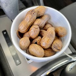 Marathon - Boiled peanuts