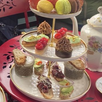 ID-Eclair - Tea time tray (serves 2) - Bakeries Near Me - Pasadena, California