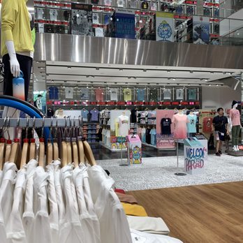 Uniqlo - First floor and mezzanine. There's also a second floor! - Men's Clothing Near Me - Honolulu, Hawaii Uniqlo - First floor and mezzanine. There's also a second floor! - Men's Clothing Near Me - Honolulu, Hawaii
