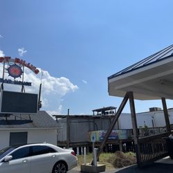 Captain Billy's Crab House - Entrance/sign