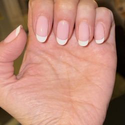 Mer De Vie Nail Spa - Gel French Manicure... done a few days ago