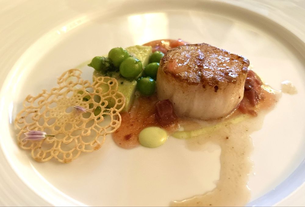 Quatrefoil Restaurant - Photo 3