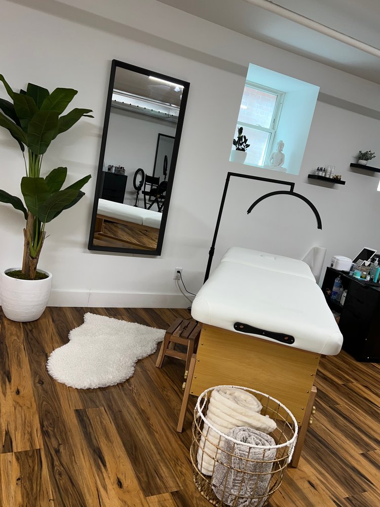 LASH DOLL STUDIO Updated October 2024 17 Photos 34 Elton St