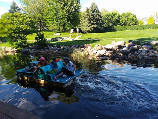 Centennial Lakes Park by null