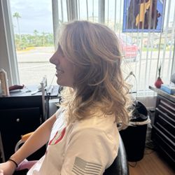 Jewel's Beach Salon