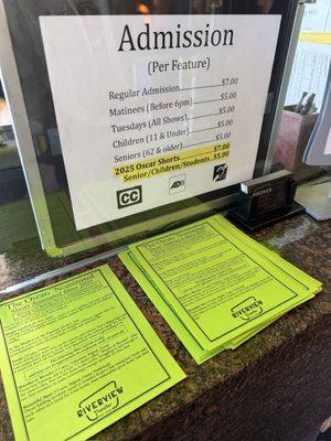 Riverview Theater by null