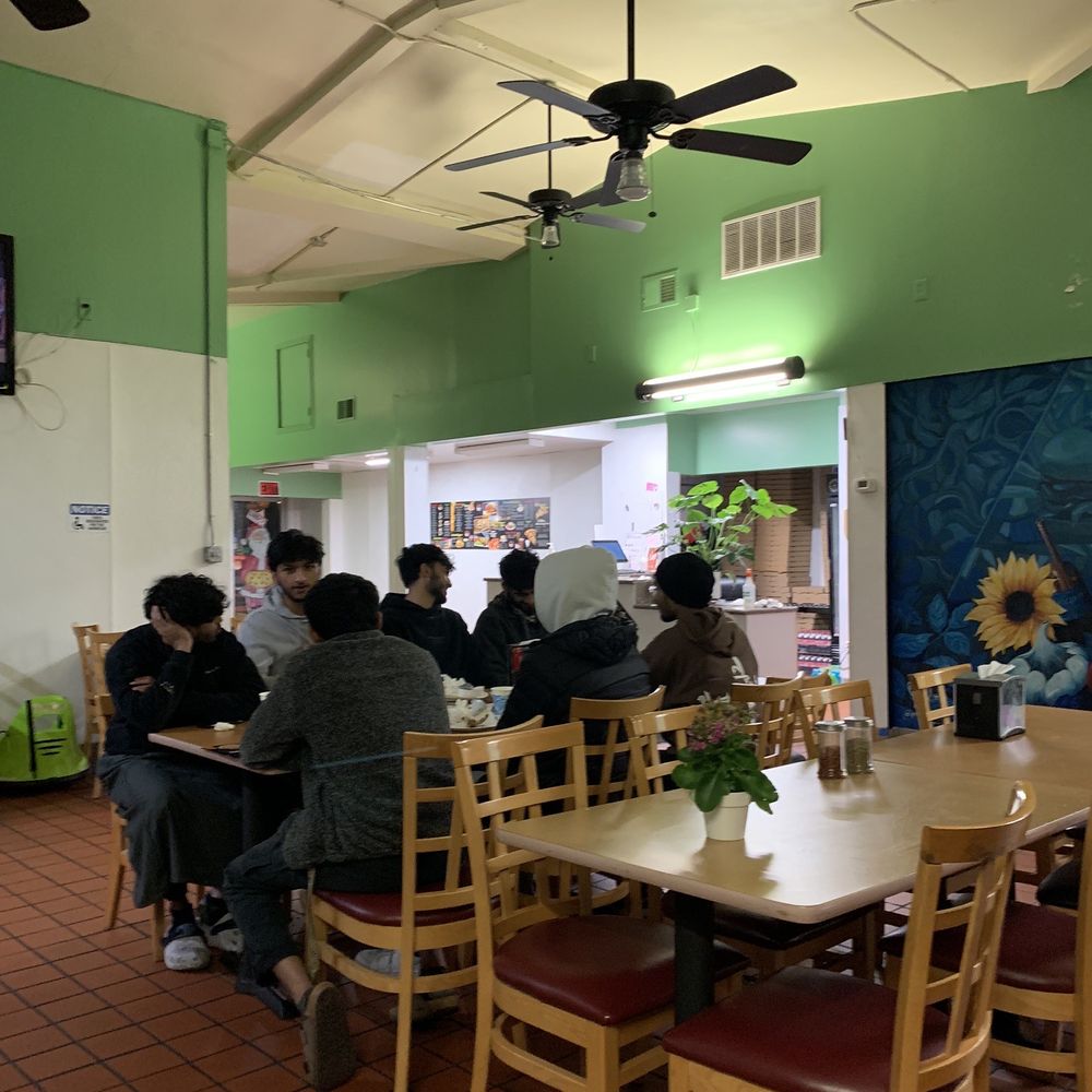 Rayo’s Pizza - Dining room - Pizza Near Me - Hayward, California Rayo’s Pizza - Dining room - Pizza Near Me - Hayward, California