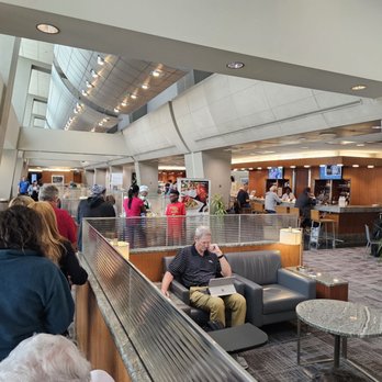 Admirals Club - Airport Lounges Near Me - Philadelphia, Pennsylvania Admirals Club - Airport Lounges Near Me - Philadelphia, Pennsylvania
