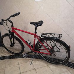 BICLARIA - Bike Rental & Tours - Class 2 trekking bike 4hr for €15