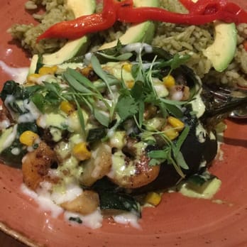 Cantina Laredo - Relleno de camarones - Mexican Near Me - Bloomington, Minnesota