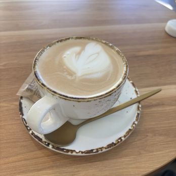 Calidum Cafe - Cafes Near Me - Burbank, California