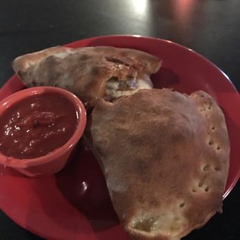 Home Slice Pizza - Super Rich Calzone, no bueno - Pizza Near Me - Austin, Texas