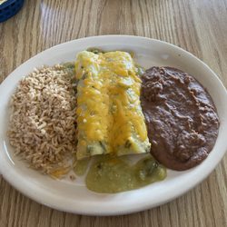 El Maguey Restaurant - Chicken Enchiladas with green sauce, rice and beans.