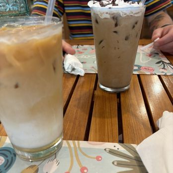 Chloez Cafe - Nutella iced latte and vanilla iced latte - Breakfast & Brunch Near Me - Fairfax Station, Virginia