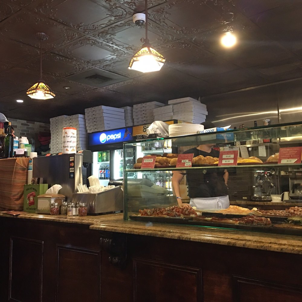 La Casa Bella - Italian Near Me - Brooklyn, New York