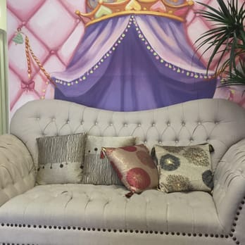 Fresh Salon & Spa - Waiting area - Nail Salons Near Me - Rodeo, California Fresh Salon & Spa - Waiting area - Nail Salons Near Me - Rodeo, California