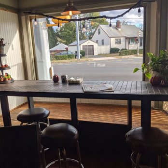 Sara J's - a view of the outside of a restaurant - Burgers Near Me - Wallingford, Connecticut