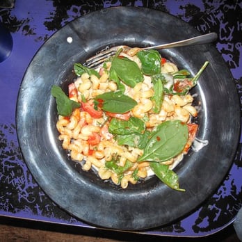 Naked Noodle - Four Cheese Mac and Cheese with Spinach, Tomato, and Sriracha - Noodles Near Me - Bozeman, Montana Naked Noodle - Four Cheese Mac and Cheese with Spinach, Tomato, and Sriracha - Noodles Near Me - Bozeman, Montana