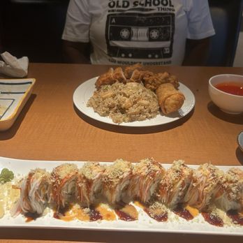 Tea Garden - Shaggy Dog Roll, Sweet and Sour Chicken Dinner Combination - Chinese Near Me - New Orleans, Louisiana Tea Garden - Shaggy Dog Roll, Sweet and Sour Chicken Dinner Combination - Chinese Near Me - New Orleans, Louisiana
