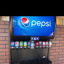 Niro's Gyros - Self serve drinks