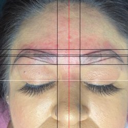 Microblading by Magaly - Mapping- double checking the symmetry of every clients brows