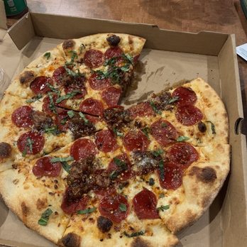 Zalat Pizza - 14" Sweet Revenge - Pizza Near Me - Shenandoah, Texas Zalat Pizza - 14" Sweet Revenge - Pizza Near Me - Shenandoah, Texas
